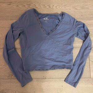 Hollister Slate Blue Lace Trim Cropped V-Neck Long Sleeve Top